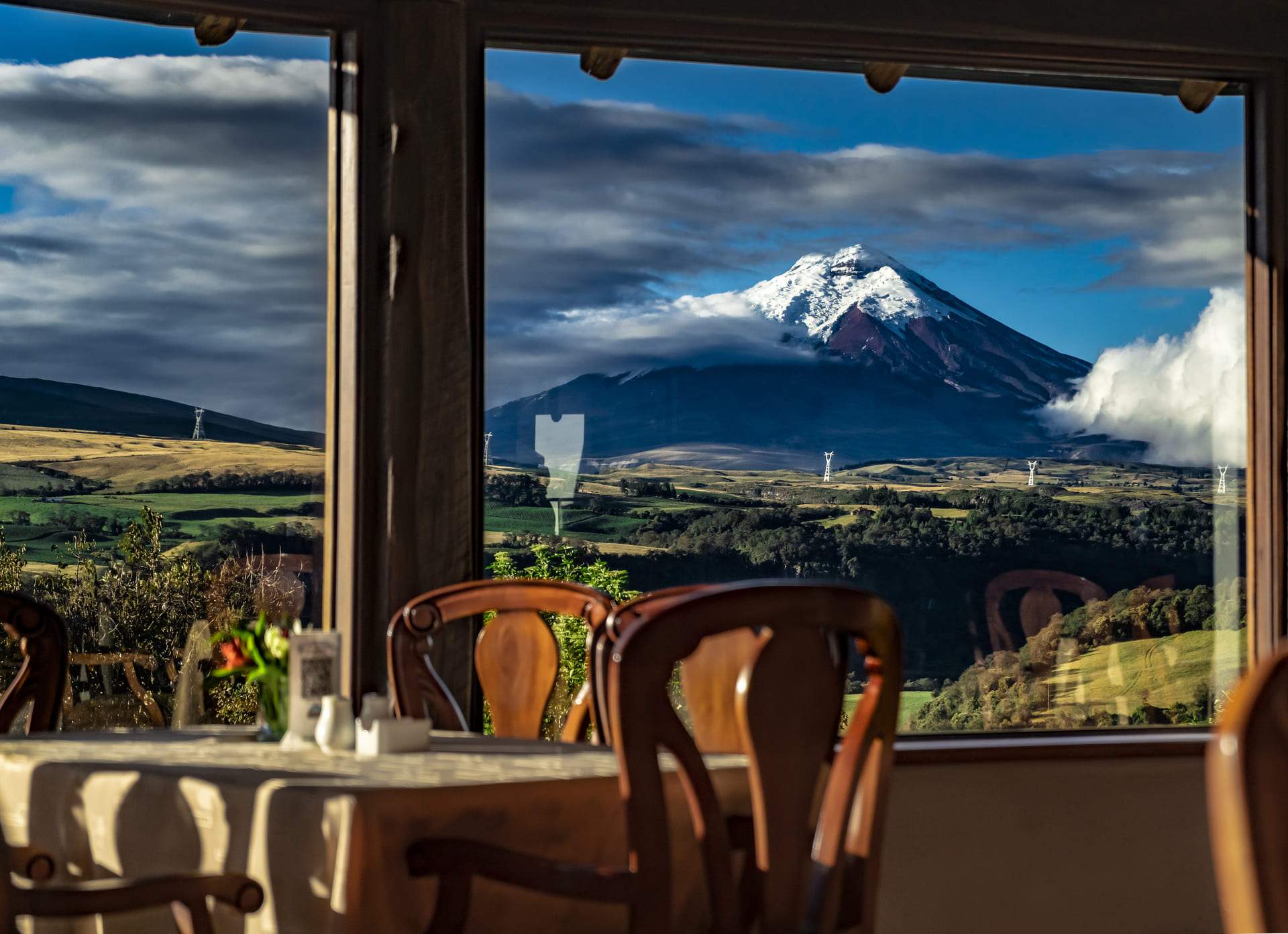 Vista del Cotopaxi desde el comedor